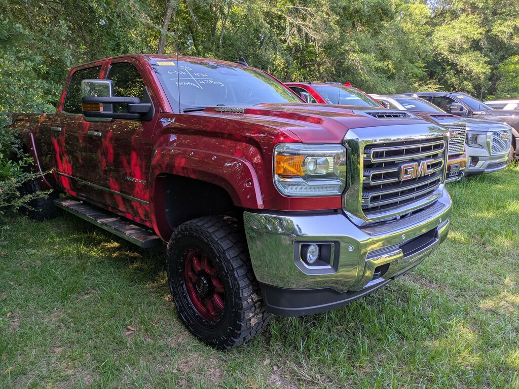 Used 2019 GMC Sierra 2500HD SLT 4WD Crew Cab 153.7 SLT