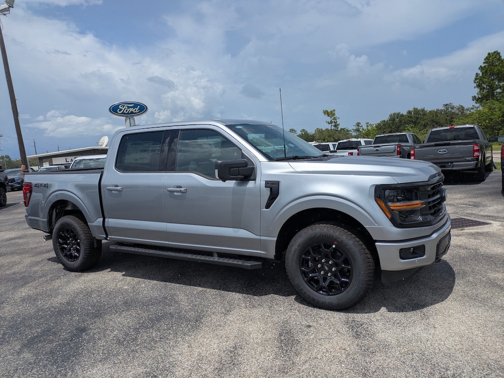 New 2026 Ford F-150 XLT XLT 4WD SuperCrew 5.5 Box