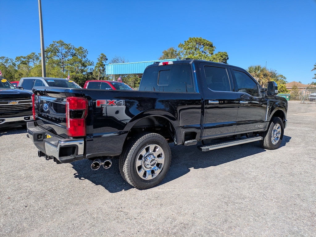 Used 2024 Ford Super Duty F-250 SRW LARIAT LARIAT 4WD Crew Cab 6.75 Box