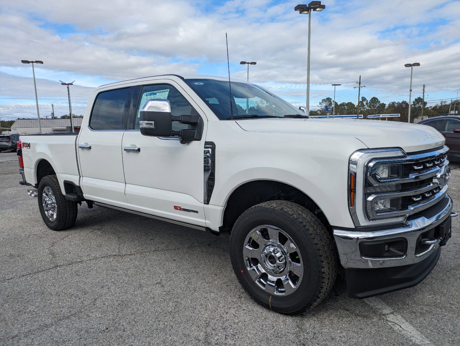 2024 Ford F-250 Lariat photo 2