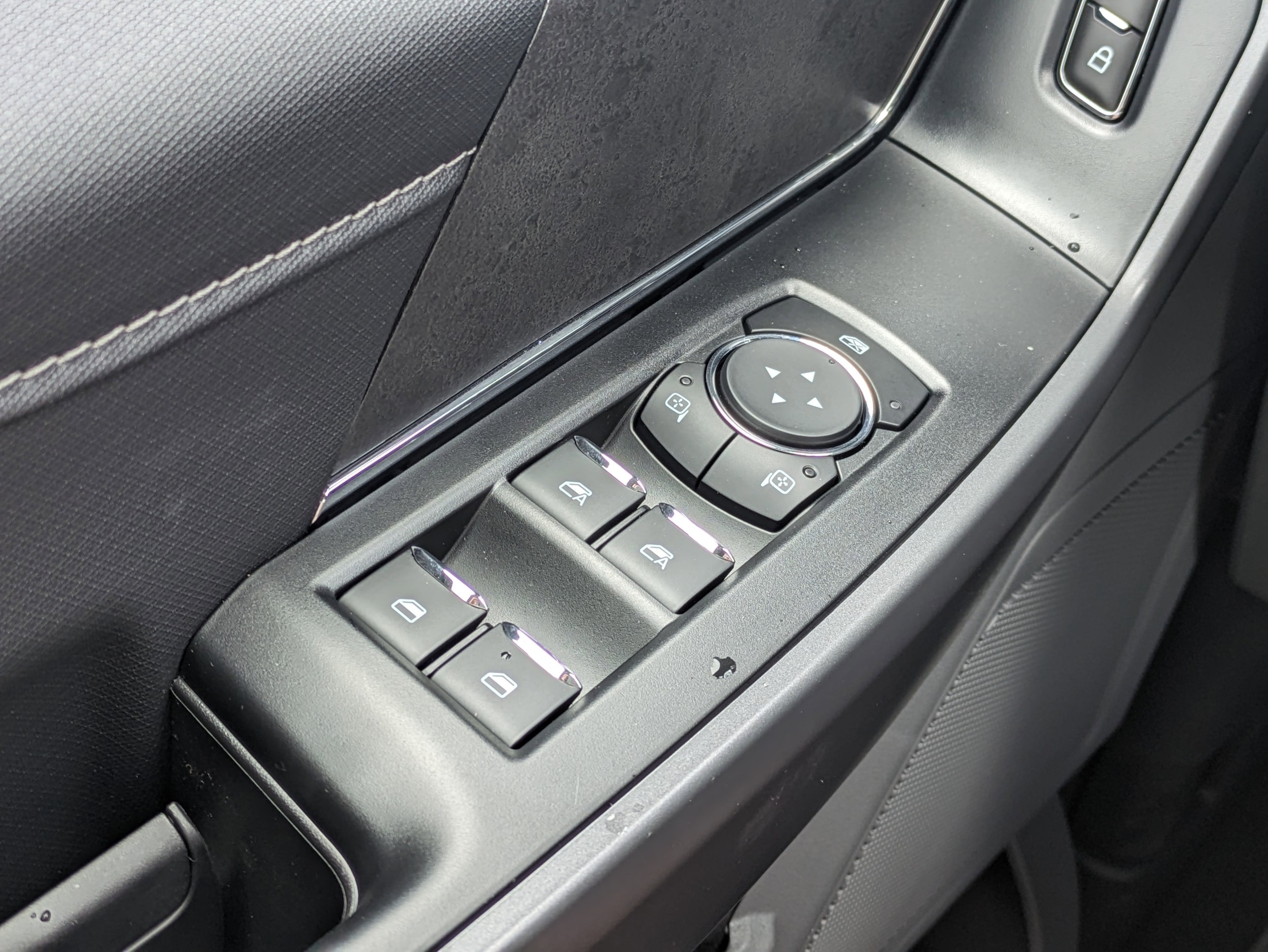 2025 Ford F-150 XLT - Photo 20
