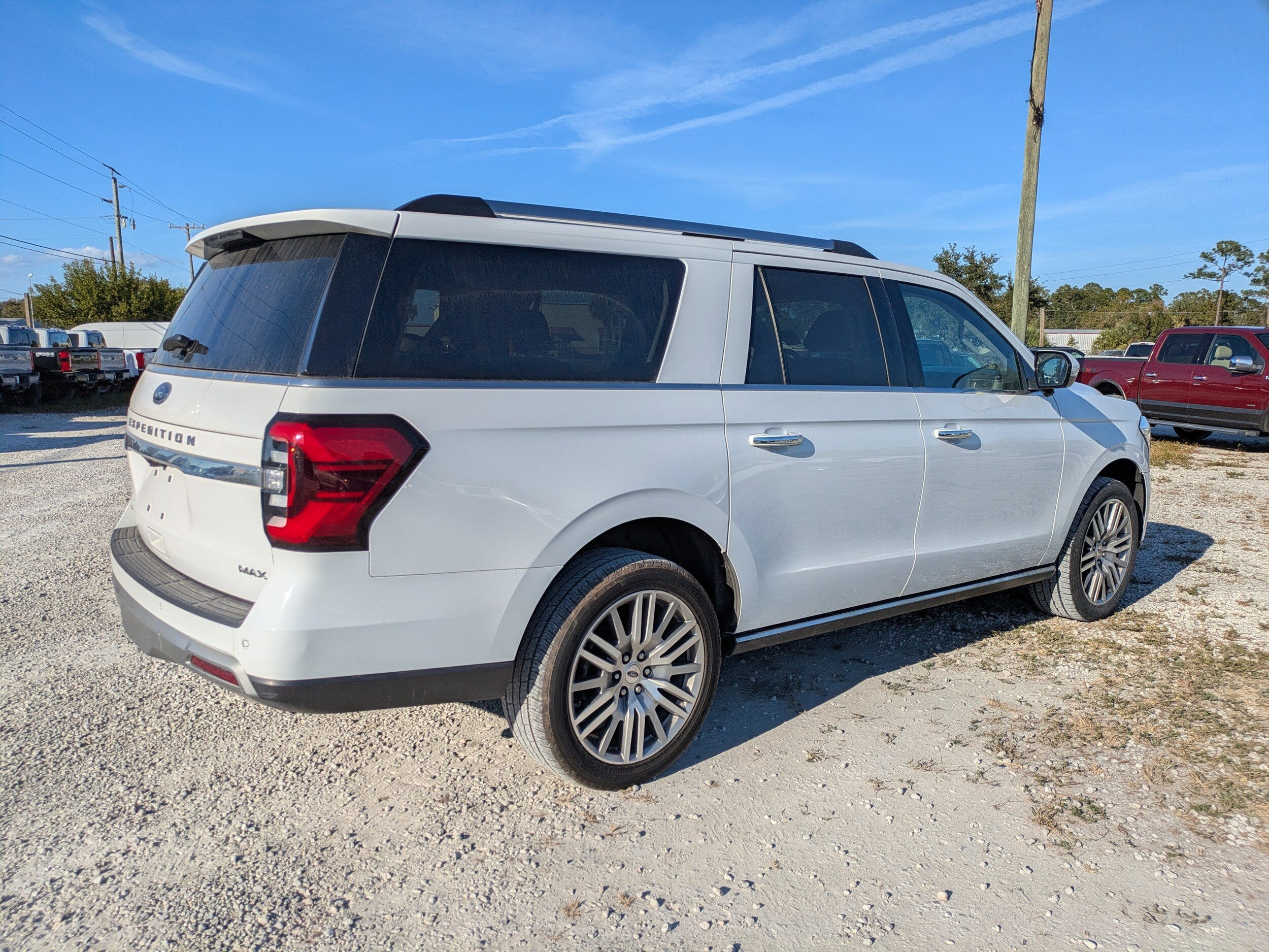 2023 Ford Expedition MAX Limited photo 4