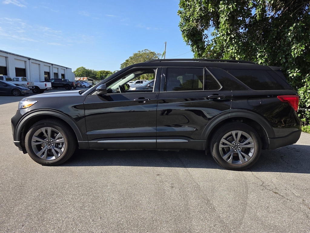 Used 2023 Ford Explorer XLT XLT 4WD