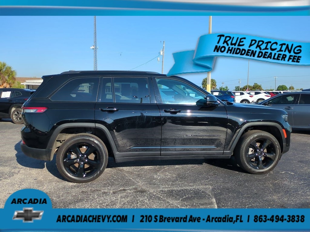 Used 2025 Jeep Grand Cherokee Limited Limited 4x4