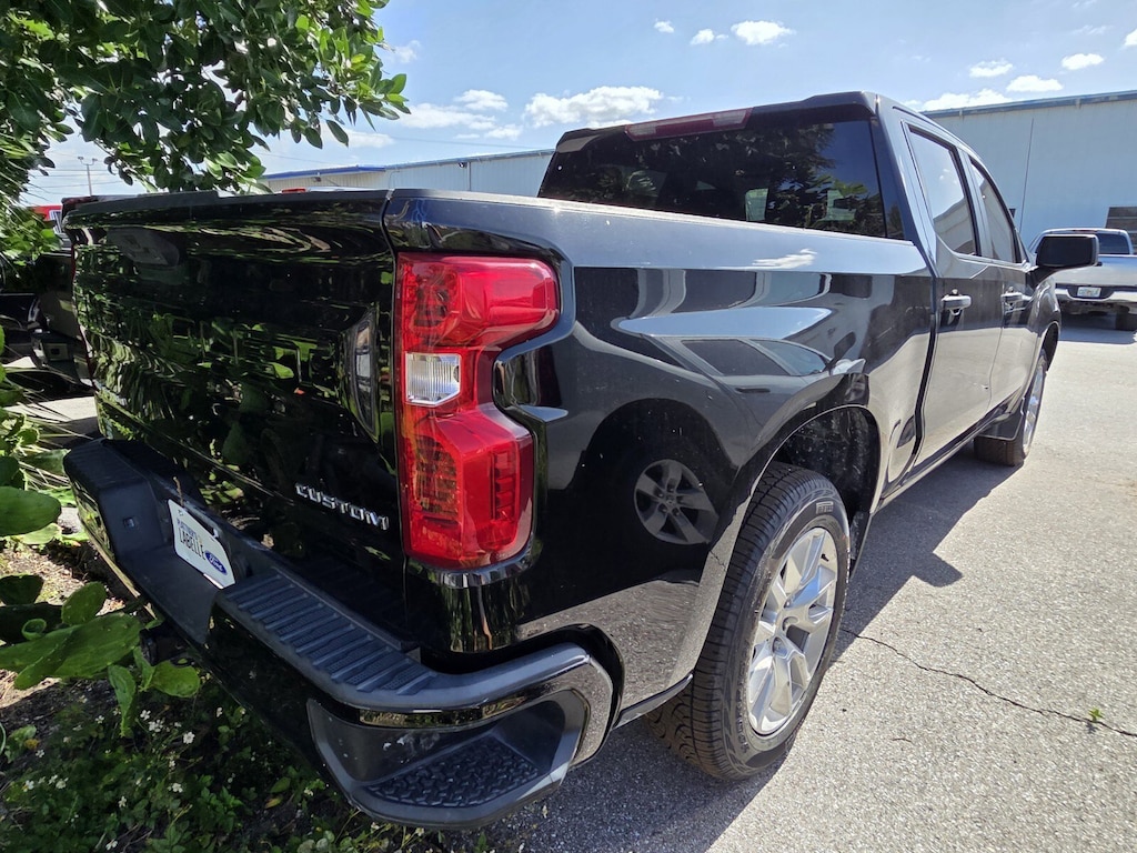 Used 2022 Chevrolet Silverado 1500 Custom 2WD Crew Cab 147 Custom