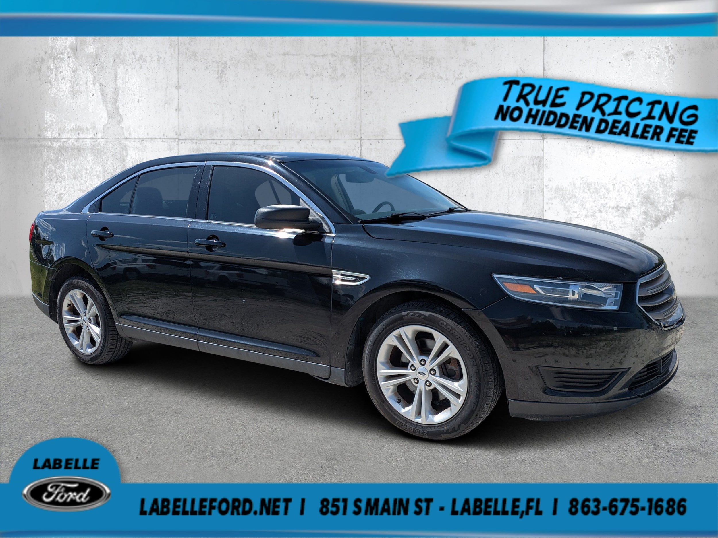 2017 Ford Taurus SE FWD's photo