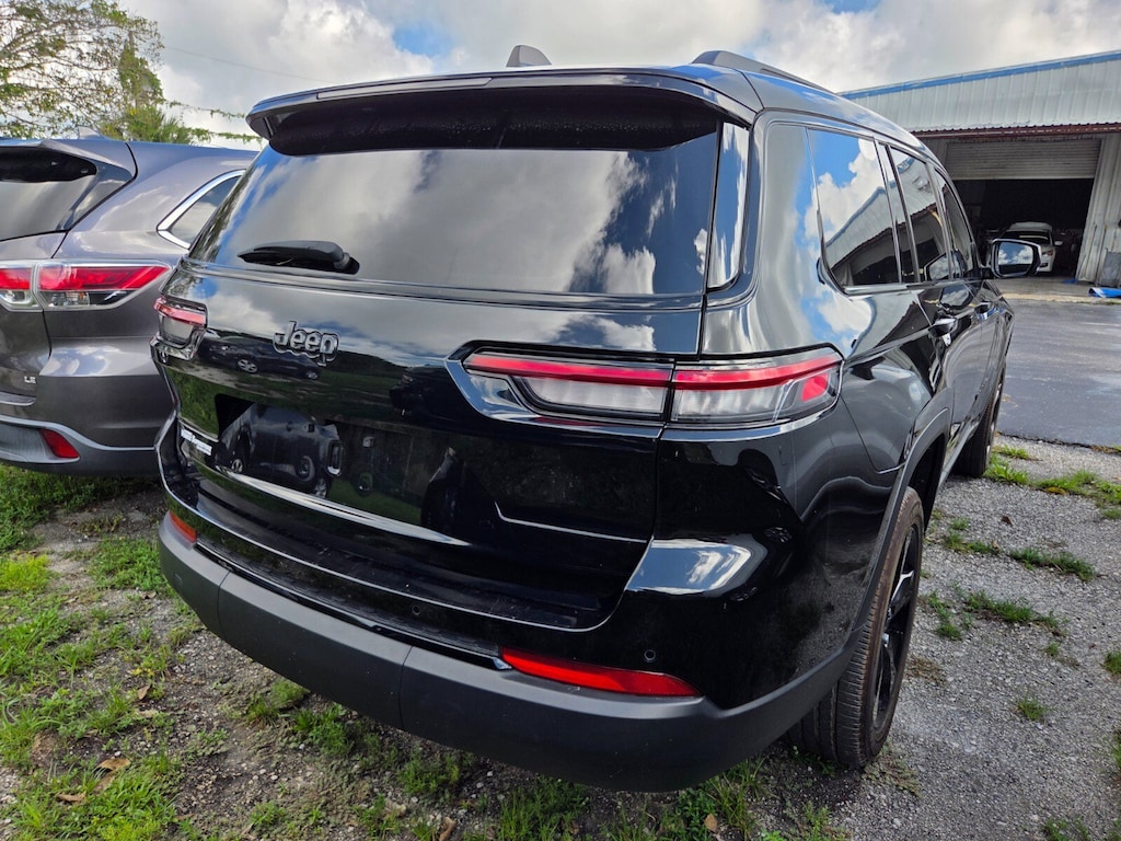Used 2024 Jeep Grand Cherokee L Altitude X Altitude X 4x2