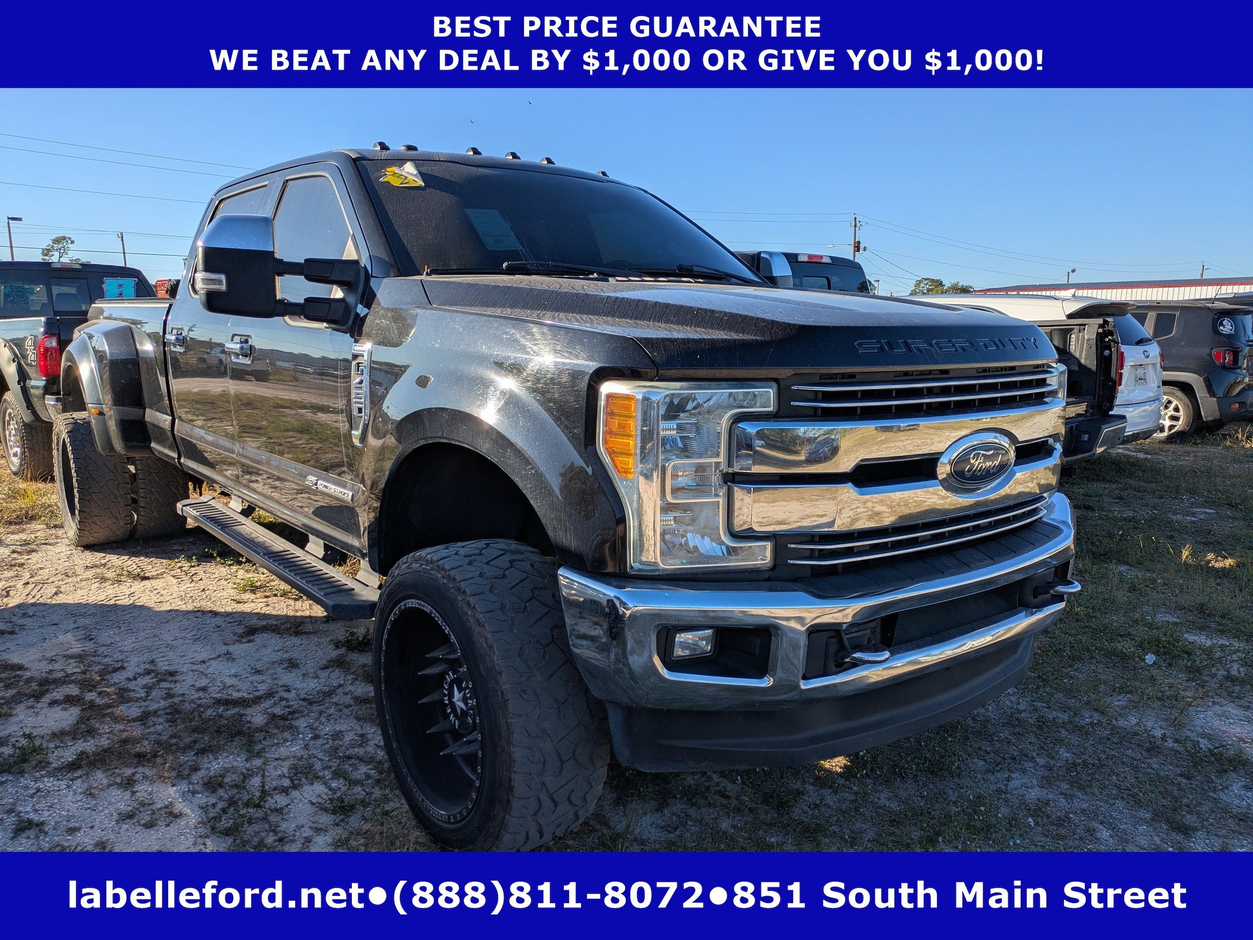 2017 Ford F-350 Super Duty Lariat's photo