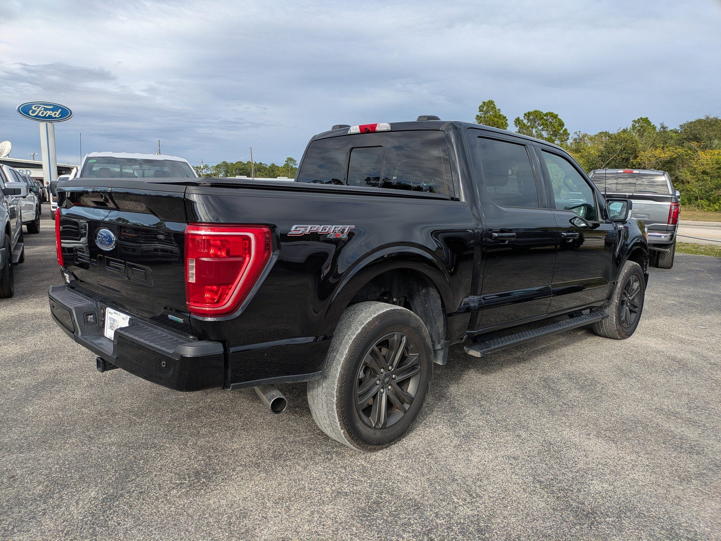 2022 Ford F-150 XLT photo 4