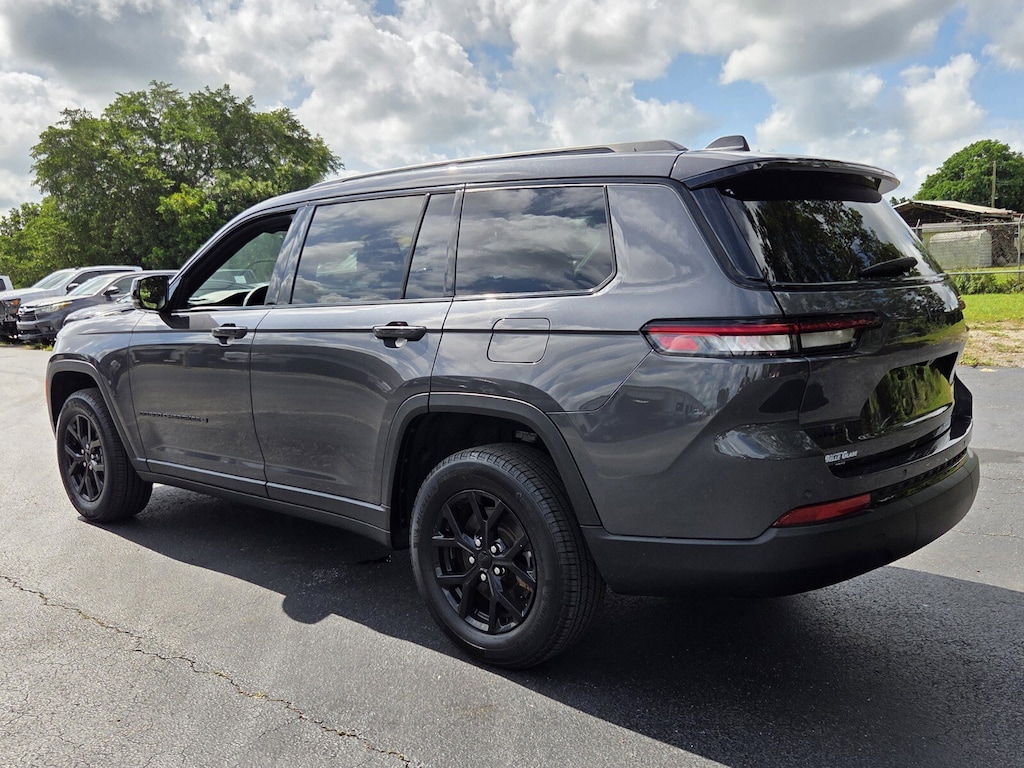 Used 2025 Jeep Grand Cherokee L Altitude X Altitude X 4x4