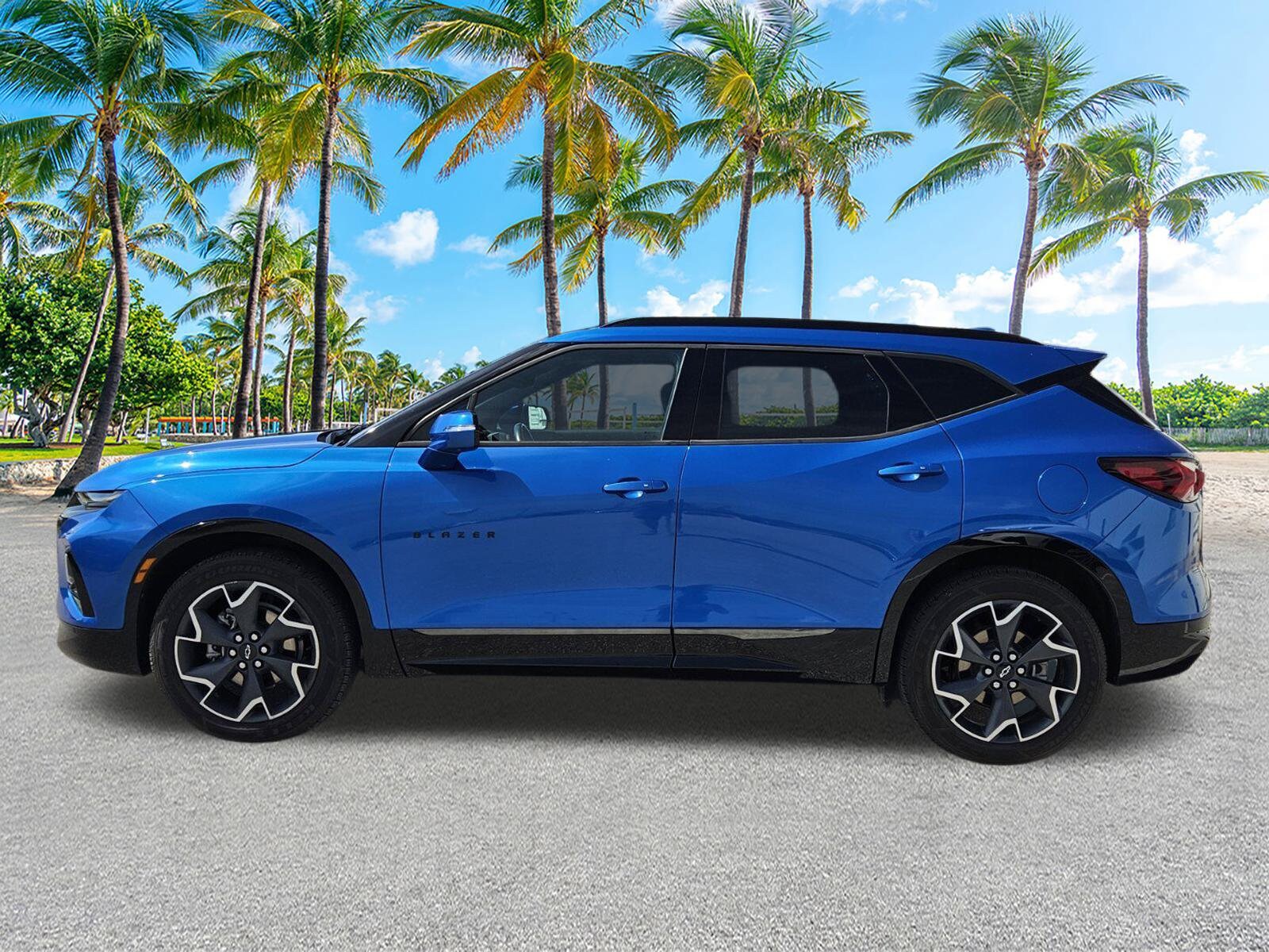 2021 Chevrolet Blazer RS photo 2