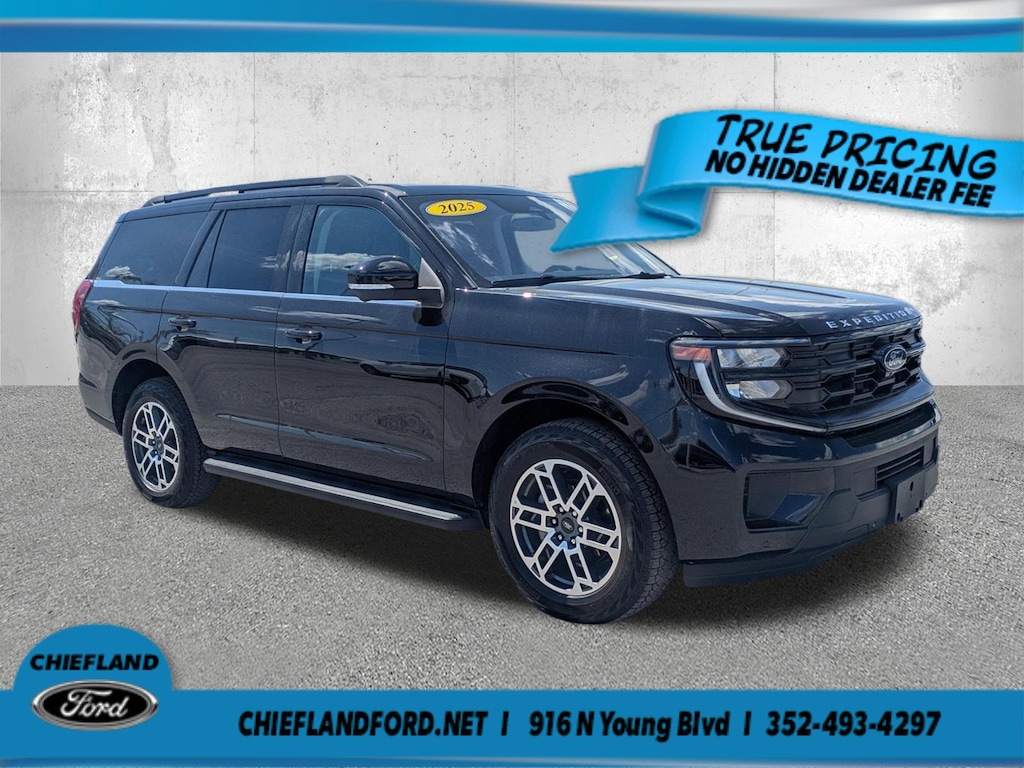 Used 2025 Ford Expedition Active Active 4x4