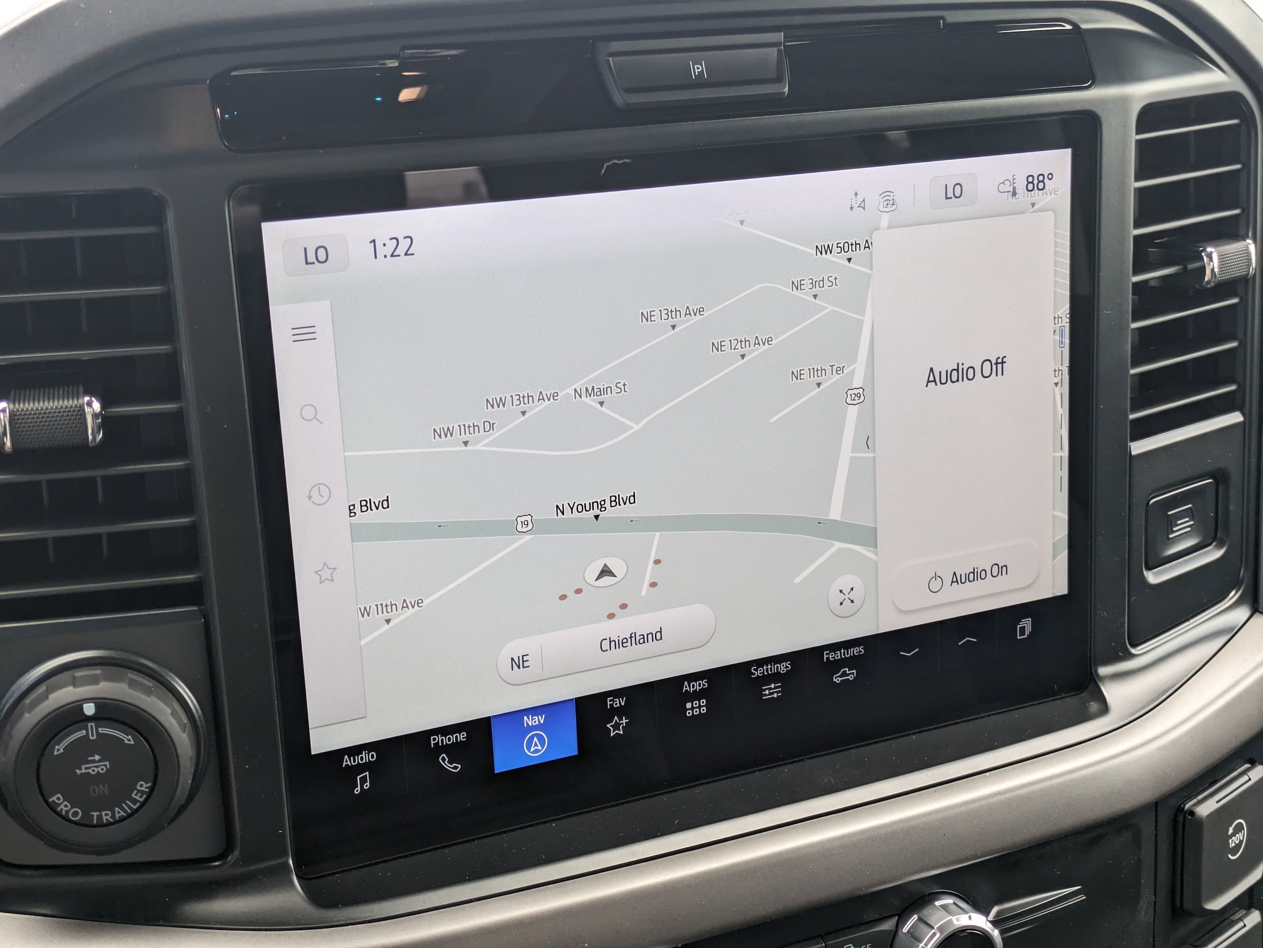 2025 Ford F-150 XLT - Photo 16