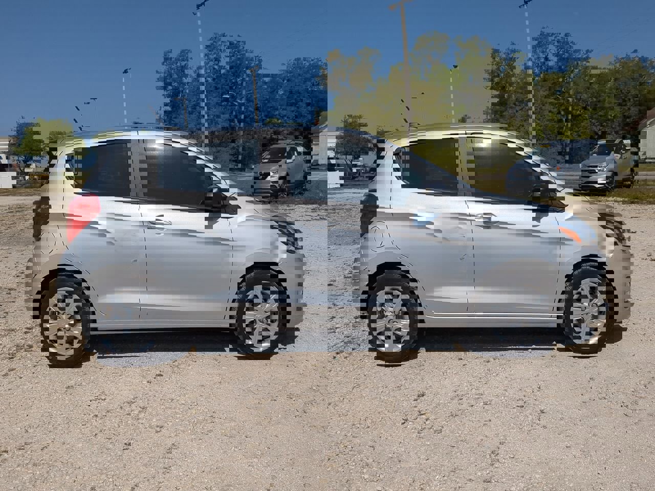 2022 Chevrolet Spark LS photo 2