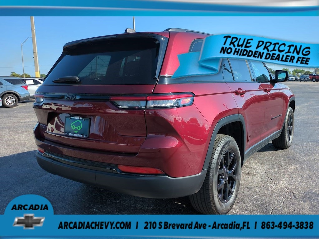 Used 2024 Jeep Grand Cherokee Altitude Altitude 4x4