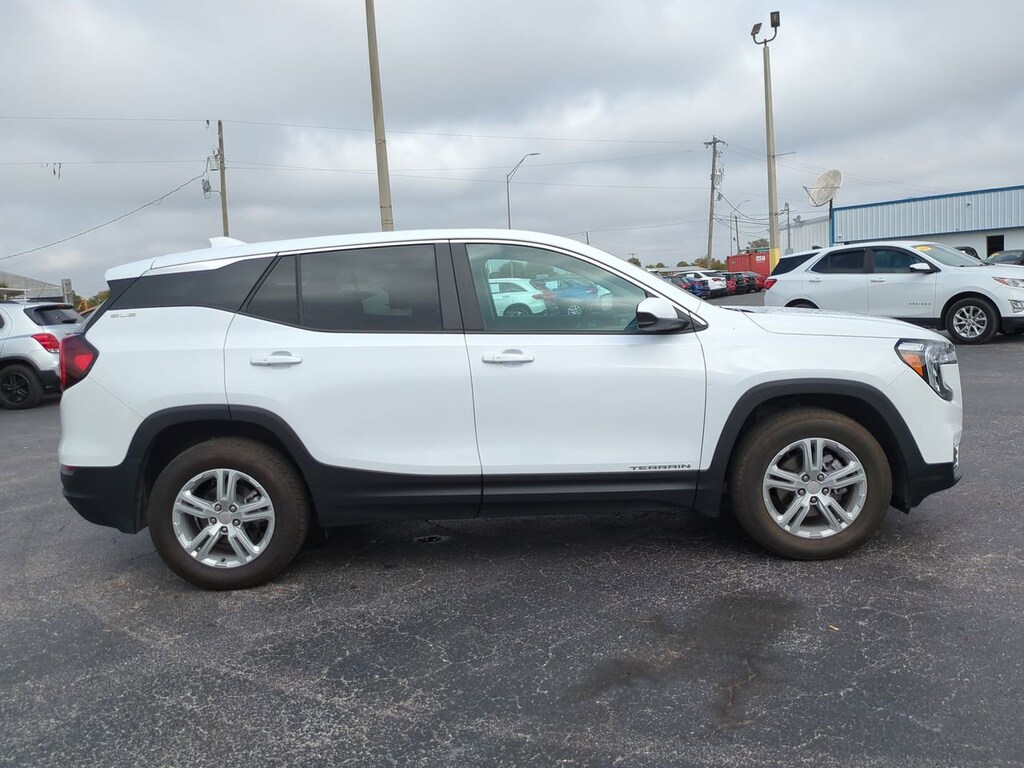 Used 2024 GMC Terrain SLE AWD SLE