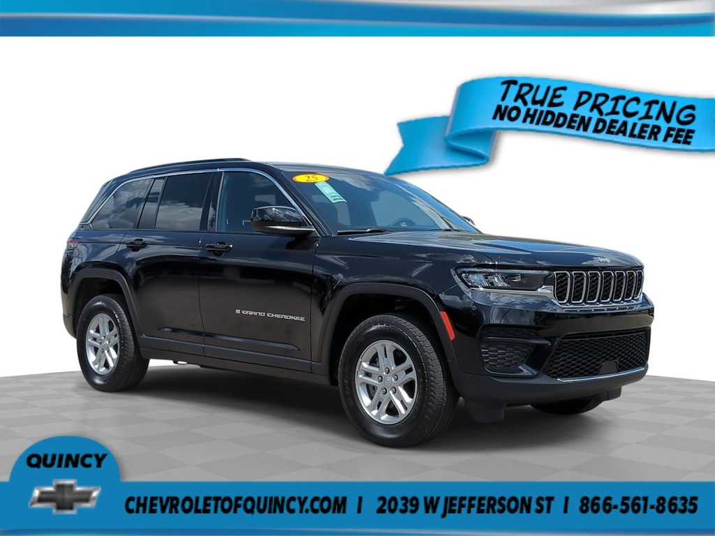 Used 2025 Jeep Grand Cherokee Laredo Laredo 4x4