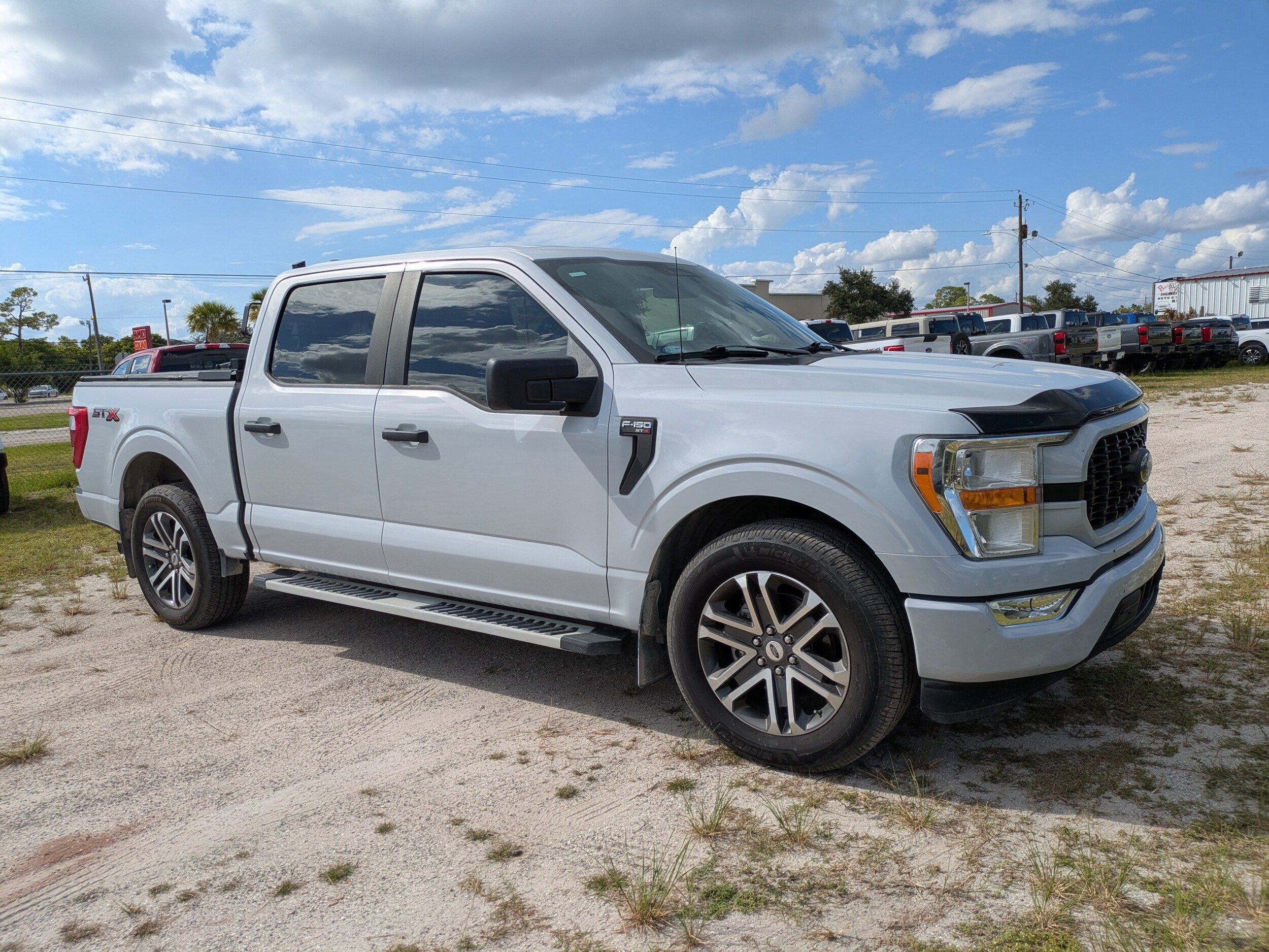 2022 Ford F-150 XL photo 2