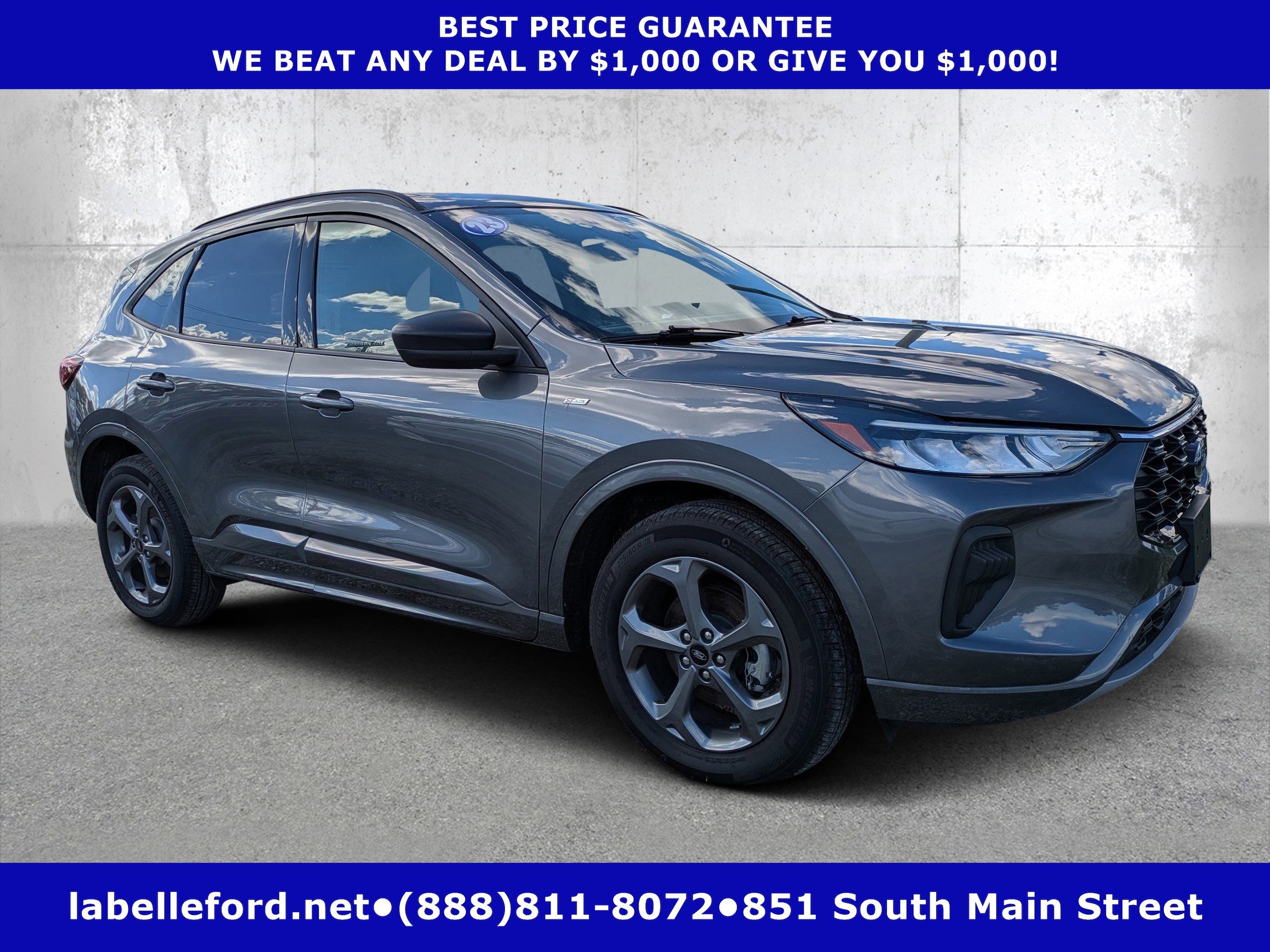 2023 Ford Escape ST-Line AWD's photo