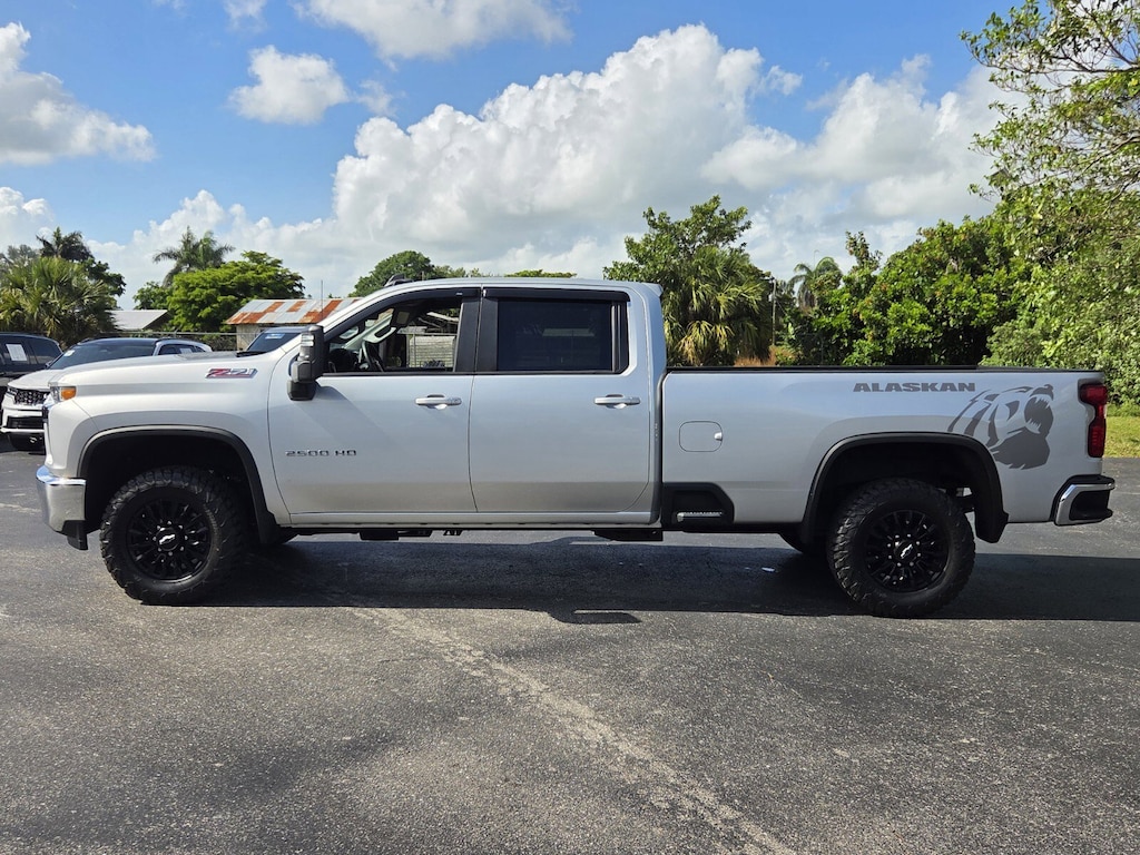 Used 2022 Chevrolet Silverado 2500HD LT 4WD Crew Cab 172 LT