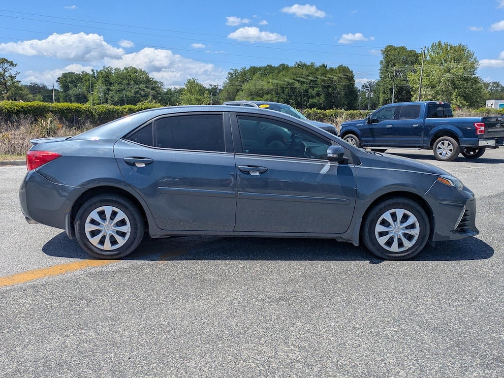 Used 2017 Toyota Corolla LE LE CVT