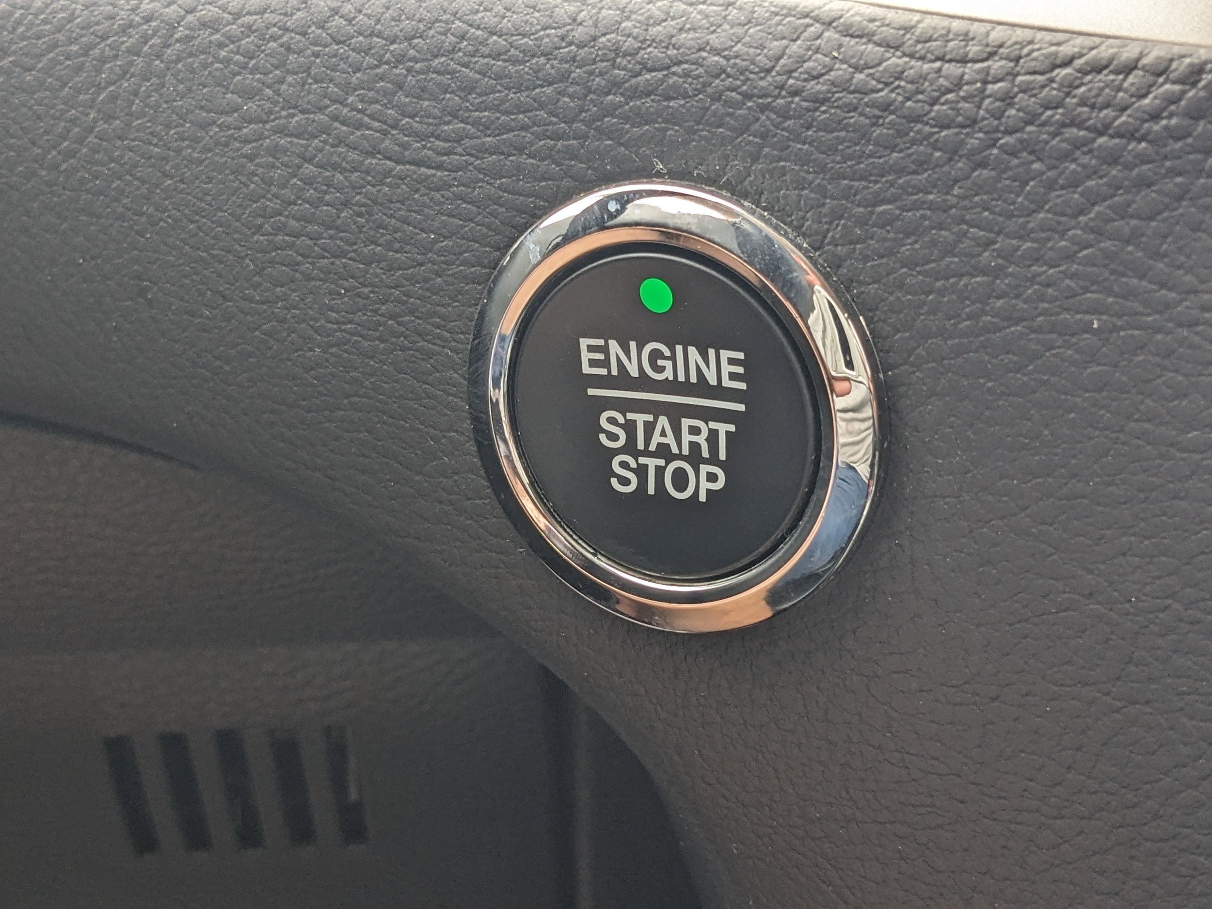 2023 Ford Edge SEL - Photo 25