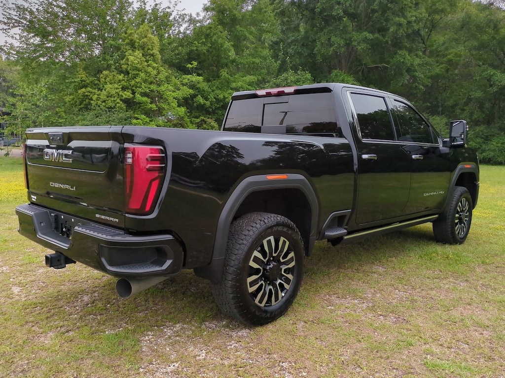 Used 2024 GMC Sierra 2500HD Denali Ultimate 4WD Crew Cab 159 Denali Ultimate