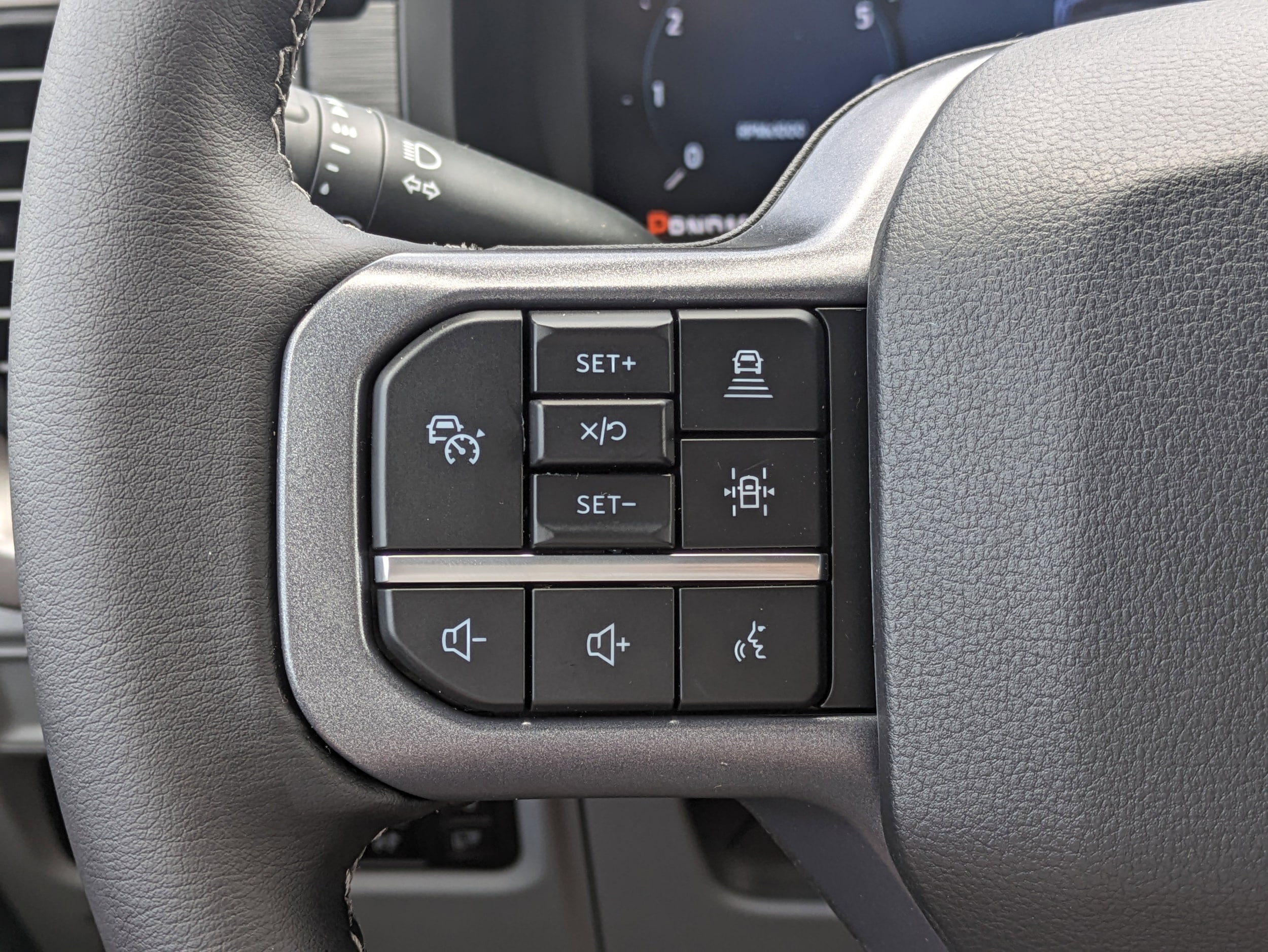 2025 Ford F-150 XLT - Photo 21
