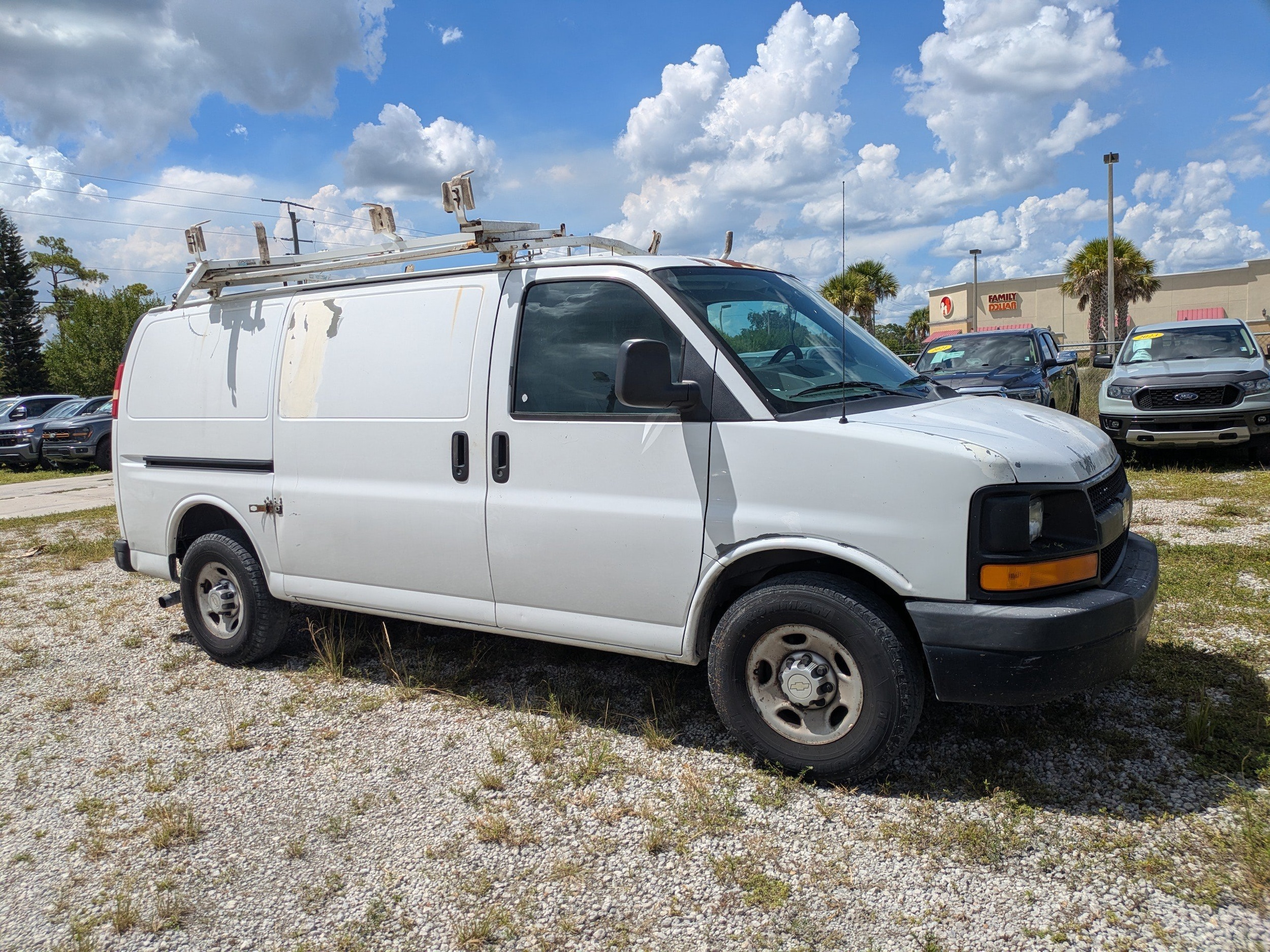 Used 2011 Chevrolet Express Cargo Work Van with VIN 1GCWGFCA4B1133726 for sale in LaBelle, FL
