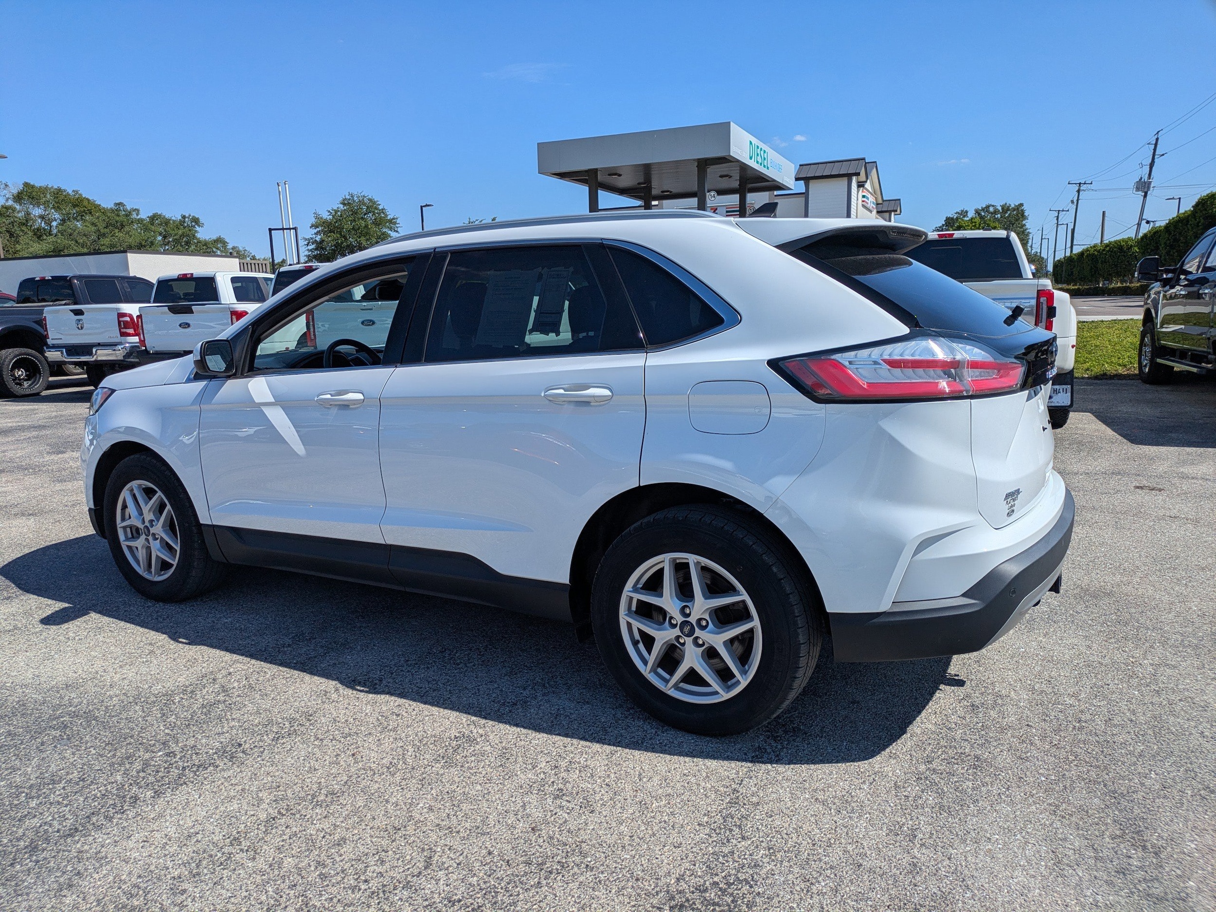 2022 Ford Edge SEL - Photo 6