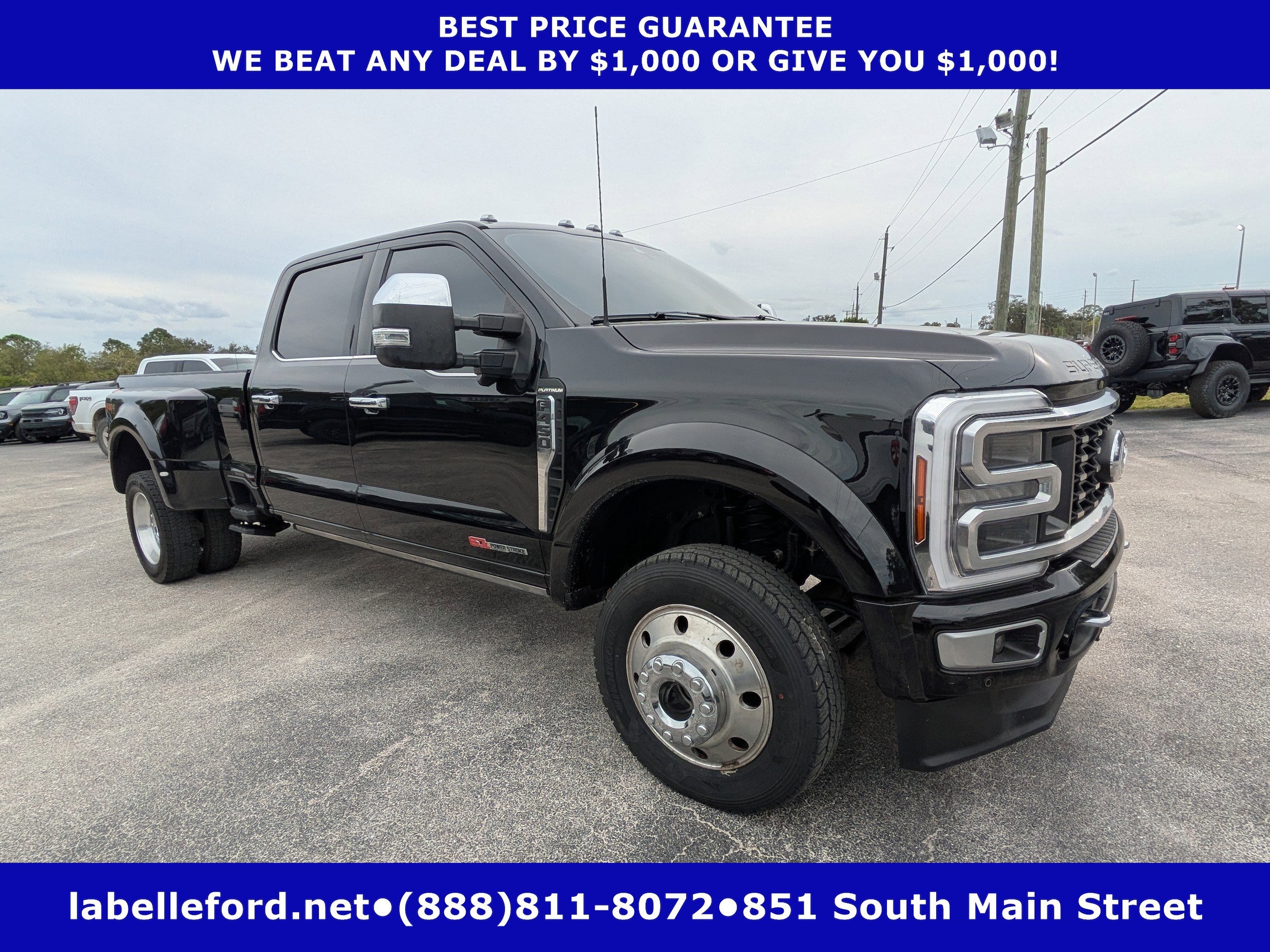 2024 Ford F-450 Super Duty Platinum's photo