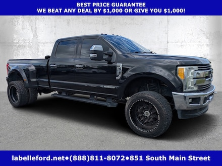 2017 Ford Super Duty F-350 DRW Lariat Lariat 4WD Crew Cab 8 Box