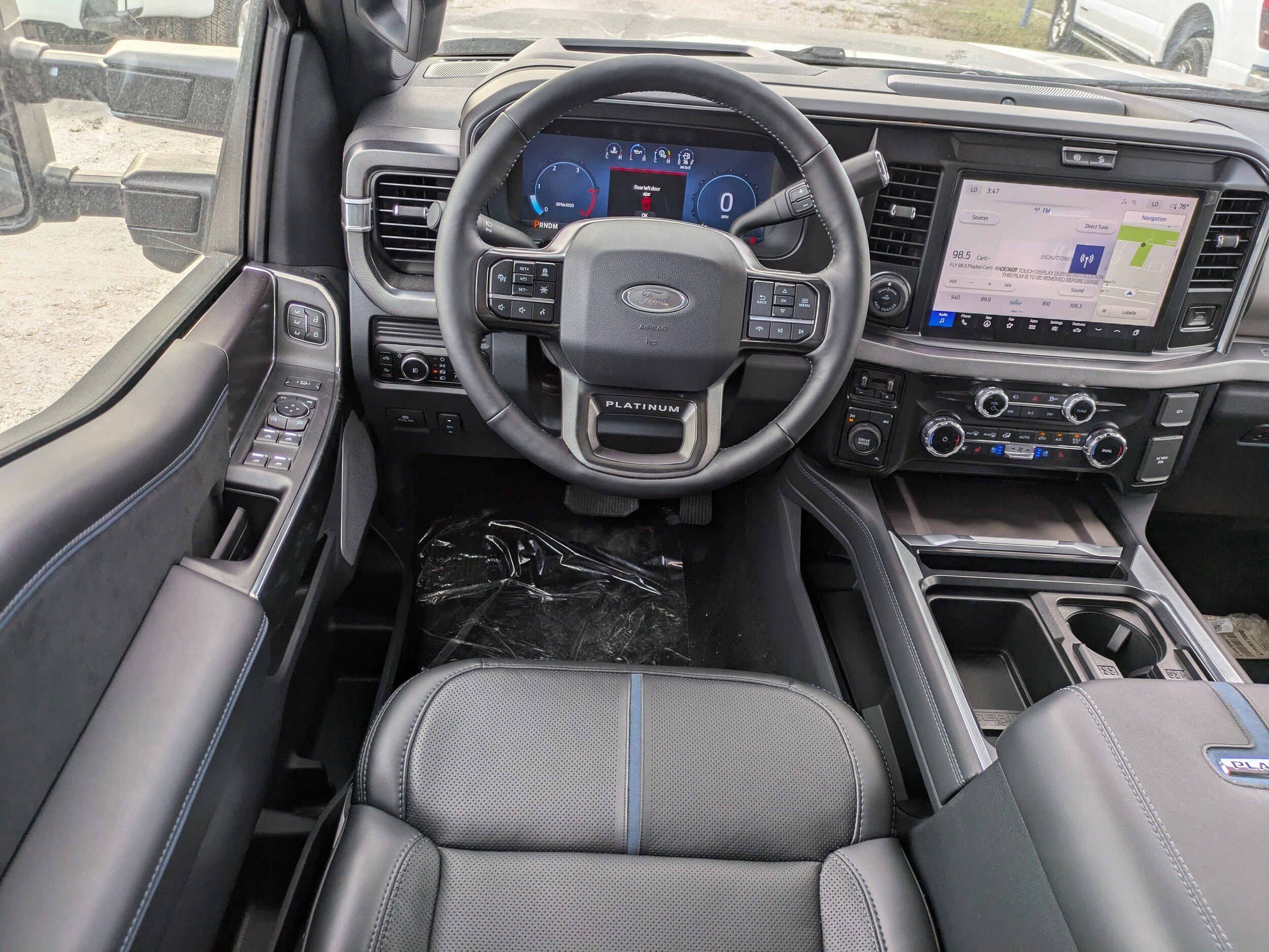 2026 Ford F-350 Super Duty Platinum - Photo 15