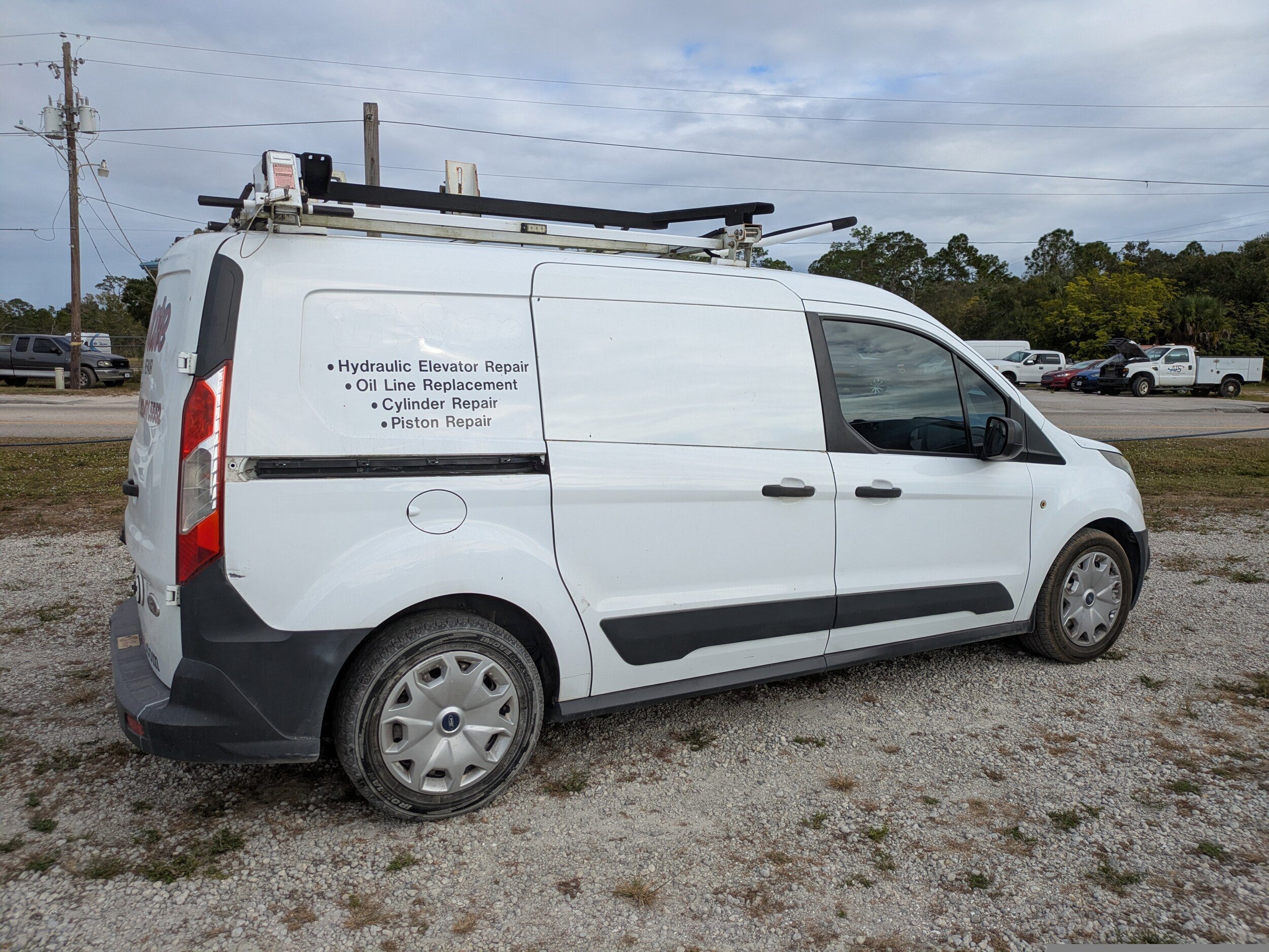 2014 Ford Transit Connect XL photo 4