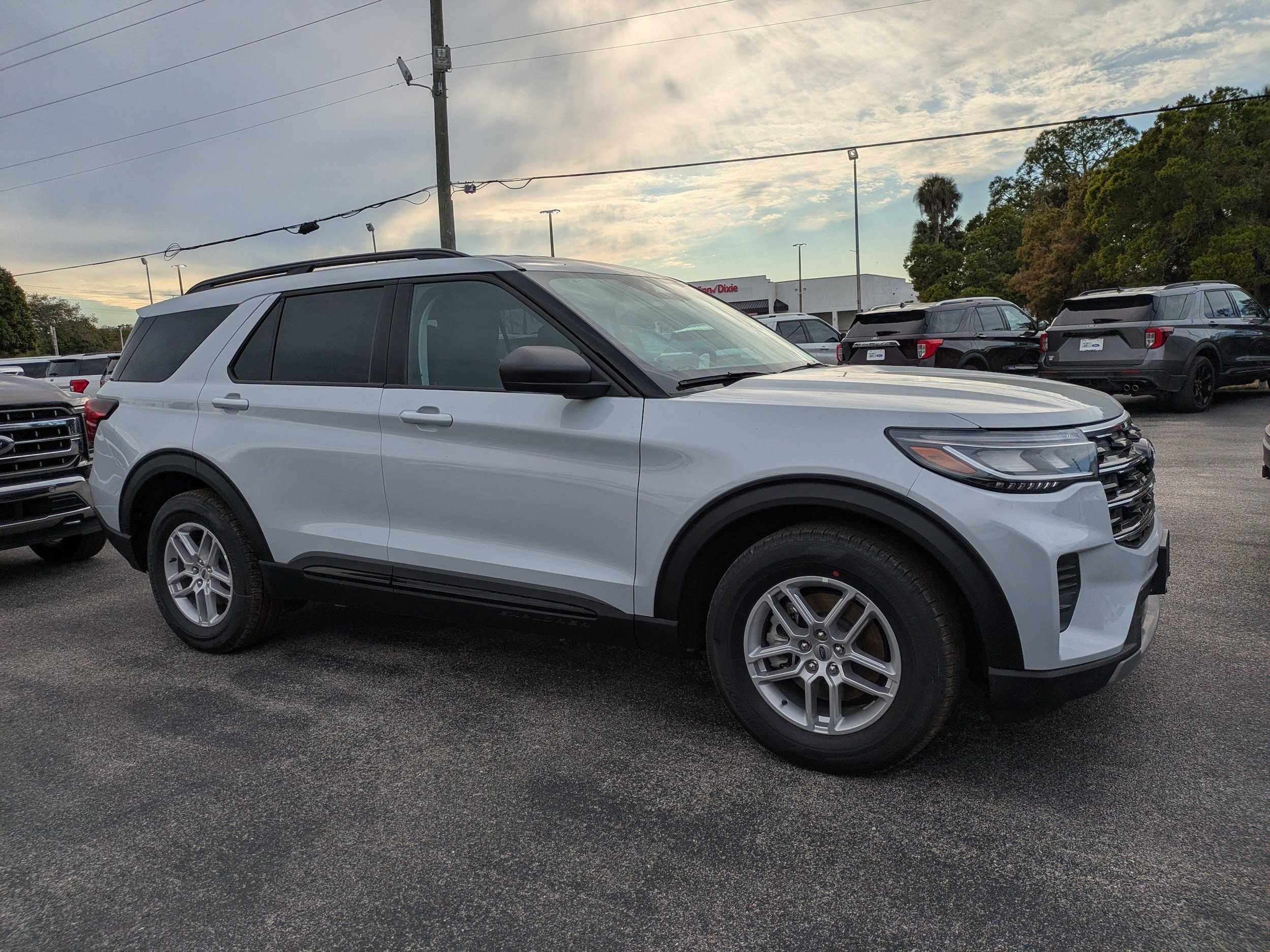 New 2026 Ford Explorer For Sale at LABELLE FORD | VIN