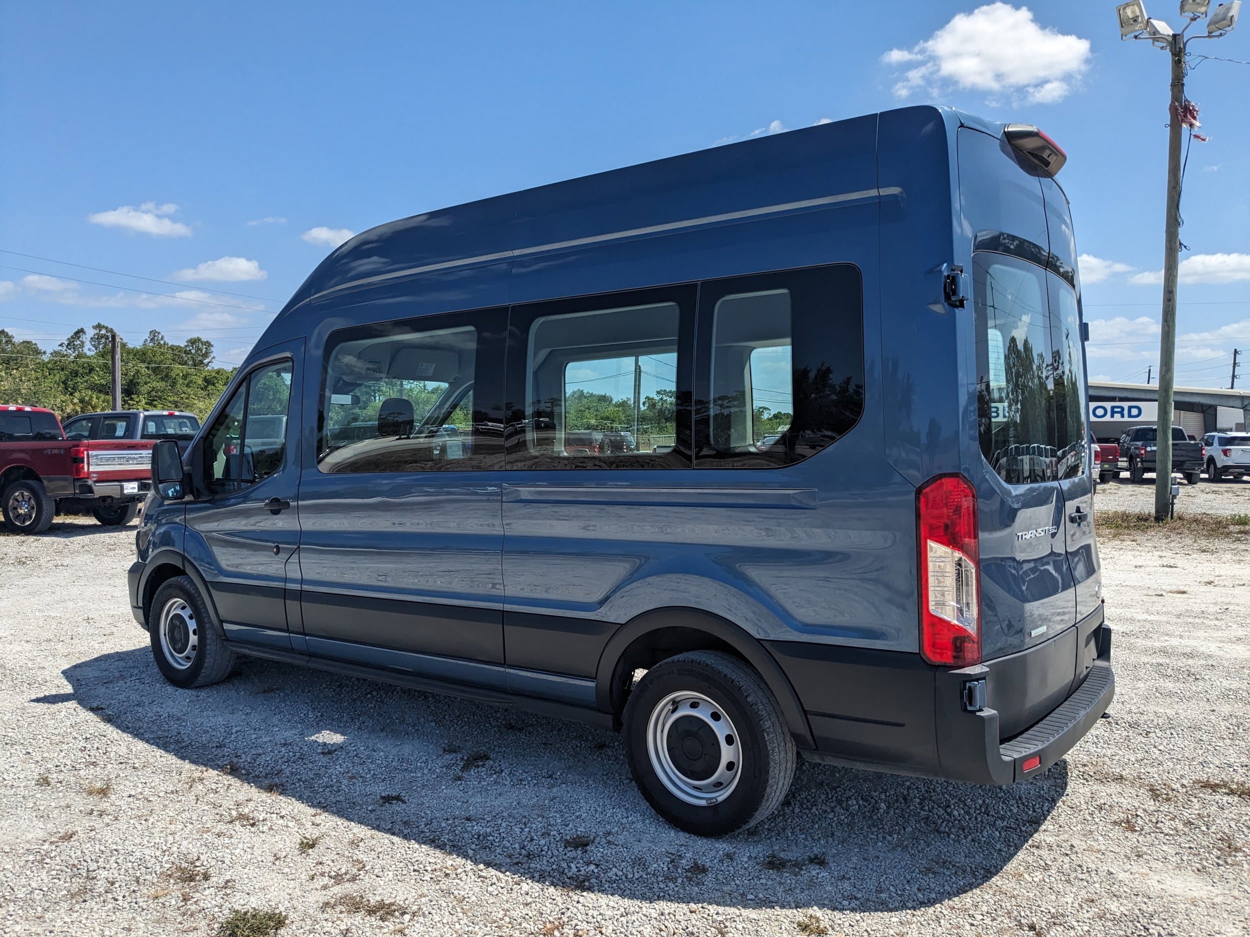 2023 Ford Transit Passenger Van XL - Photo 6