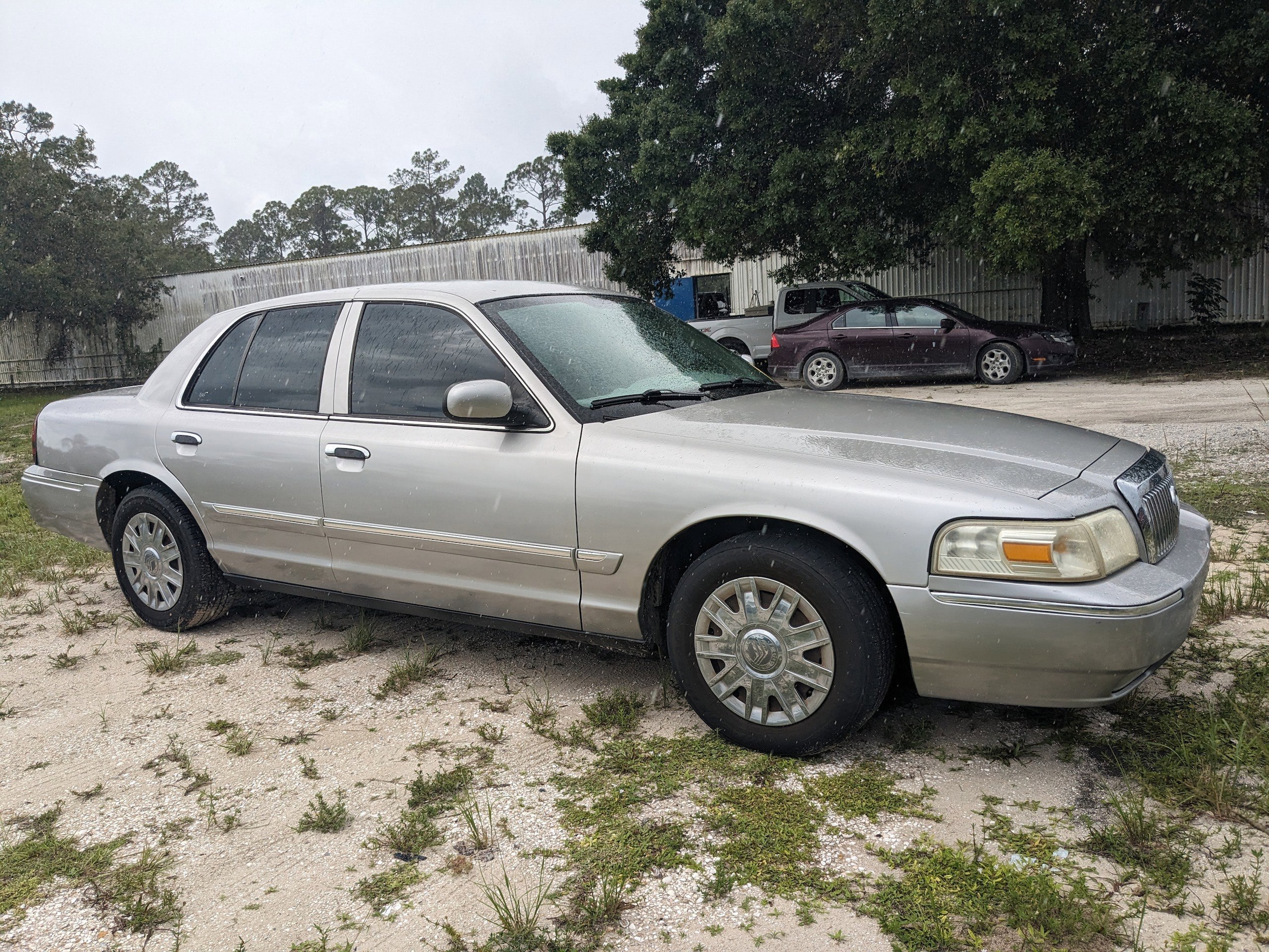 Used 2008 Mercury Grand Marquis GS with VIN 2MEFM74VX8X628785 for sale in LaBelle, FL