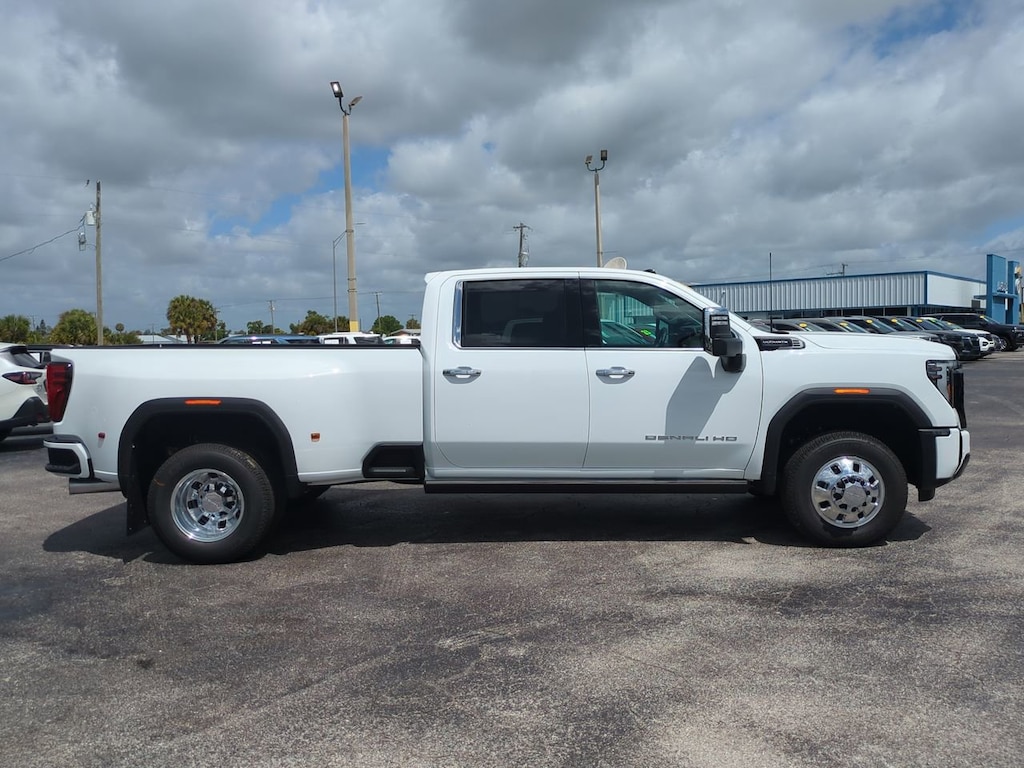 Used 2026 GMC Sierra 3500HD Denali Ultimate 4WD Crew Cab 172 Denali Ultimate