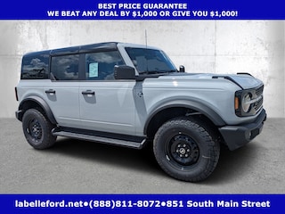2026 Ford Bronco Outer Banks Outer Banks  4x4