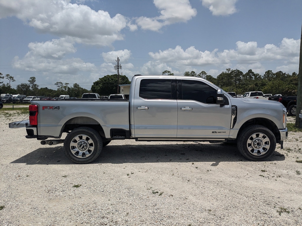 Used 2023 Ford Super Duty F-250 SRW Lariat LARIAT 4WD Crew Cab 6.75 Box