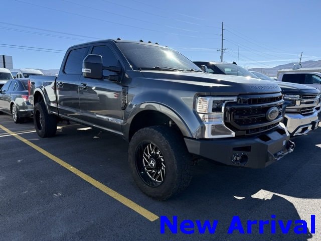 2020 Ford F-350 Super Duty Lariat's photo