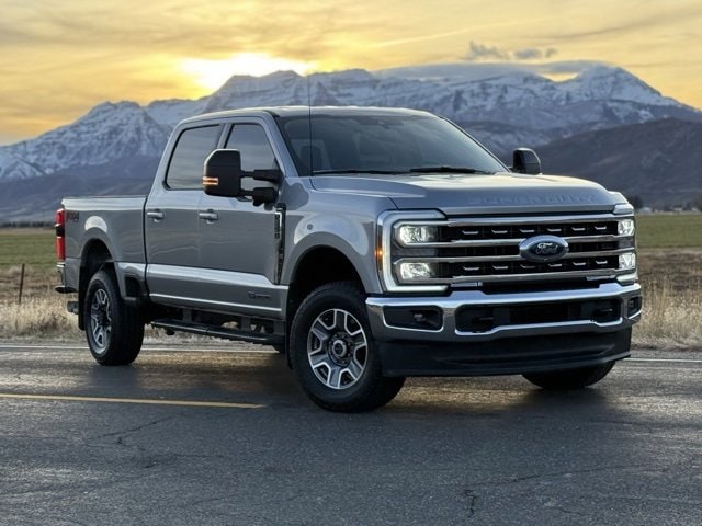 2024 Ford F-350 Super Duty Lariat's photo