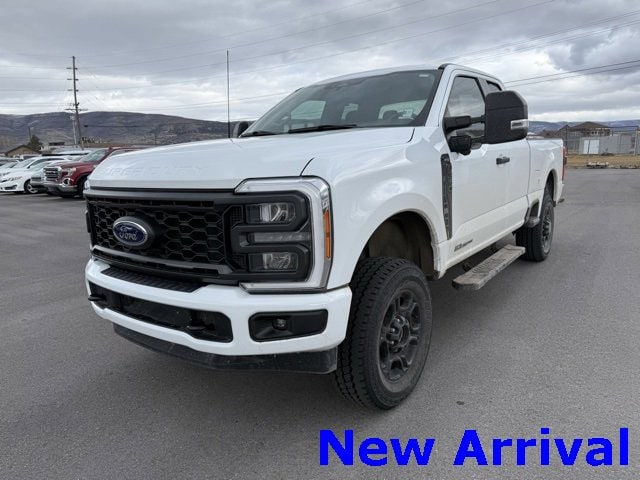2023 Ford F-350 Super Duty XL's photo