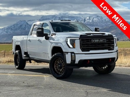 2024 GMC Sierra 3500 HD AT4 Truck Crew Cab