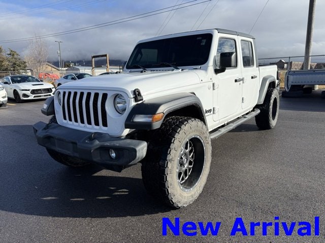 2020 Jeep Gladiator Sport S's photo