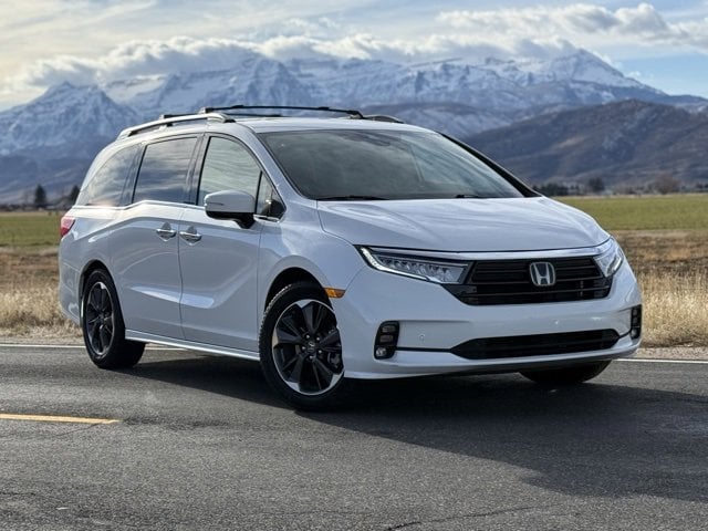 2024 Honda Odyssey Elite's photo