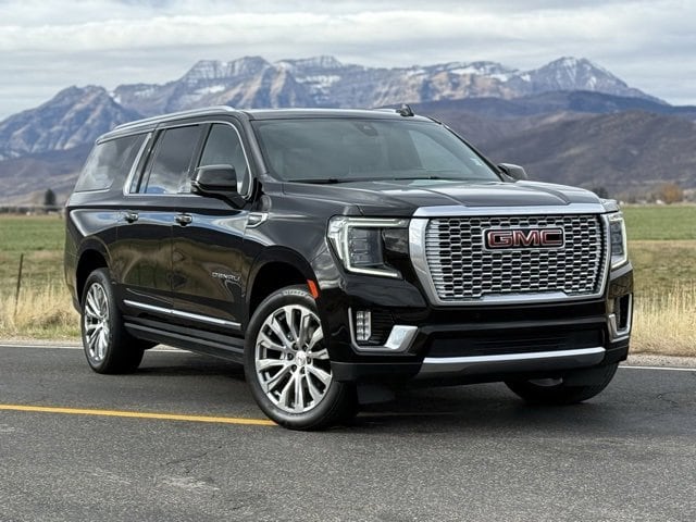 2022 GMC Yukon XL Denali's photo
