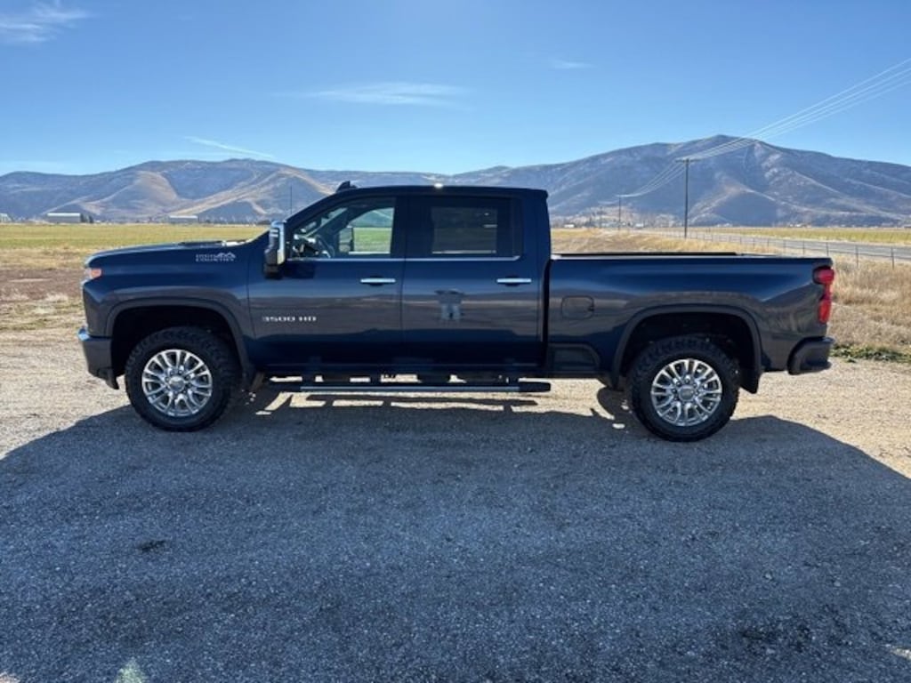 Used 2022 Chevrolet Silverado 3500 HD High Country Truck Crew Cab