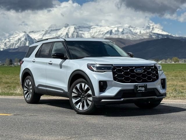 2025 Ford Explorer Platinum 4WD (PL535)'s photo