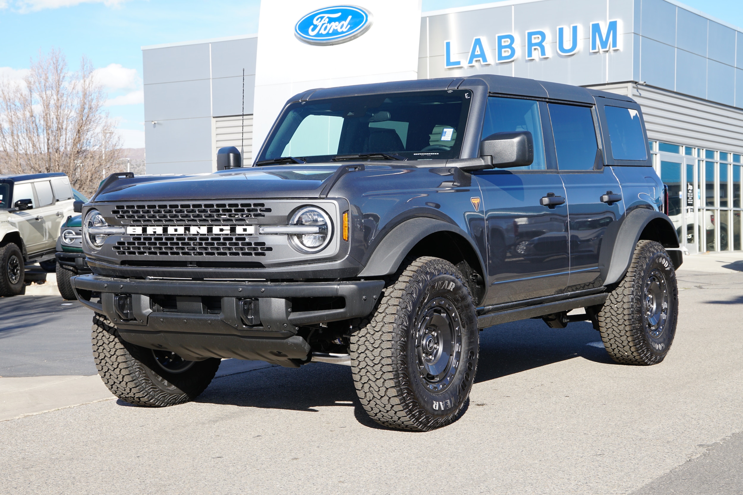 2025 Ford Bronco Badlands 4x4's photo